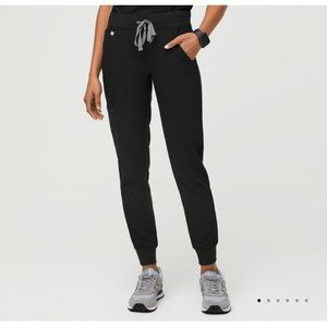 Figs Zamora Jogger Scrub Pants - BRAND NEW